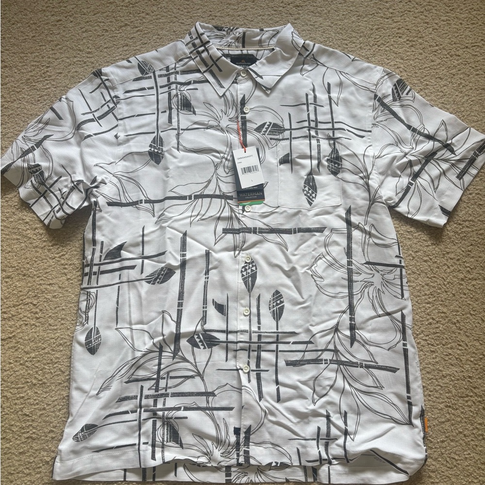 Mens Quicksilver Waterman Collection Large Short Sleeve Button Collar Shirt NWT